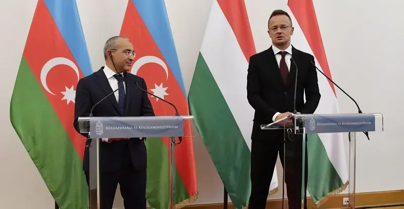 Huppa: Ursula von der Leyen alig egy éve "bizalomra méltó partnernek" titulálta Azerbajdzsánt thumbnail